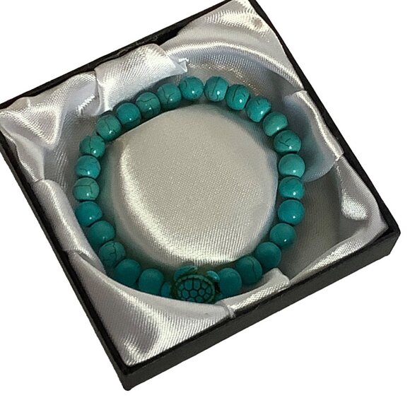 Turquoise Beaded Stretch Bracelet With Turtle Charm - Picture 4 of 4